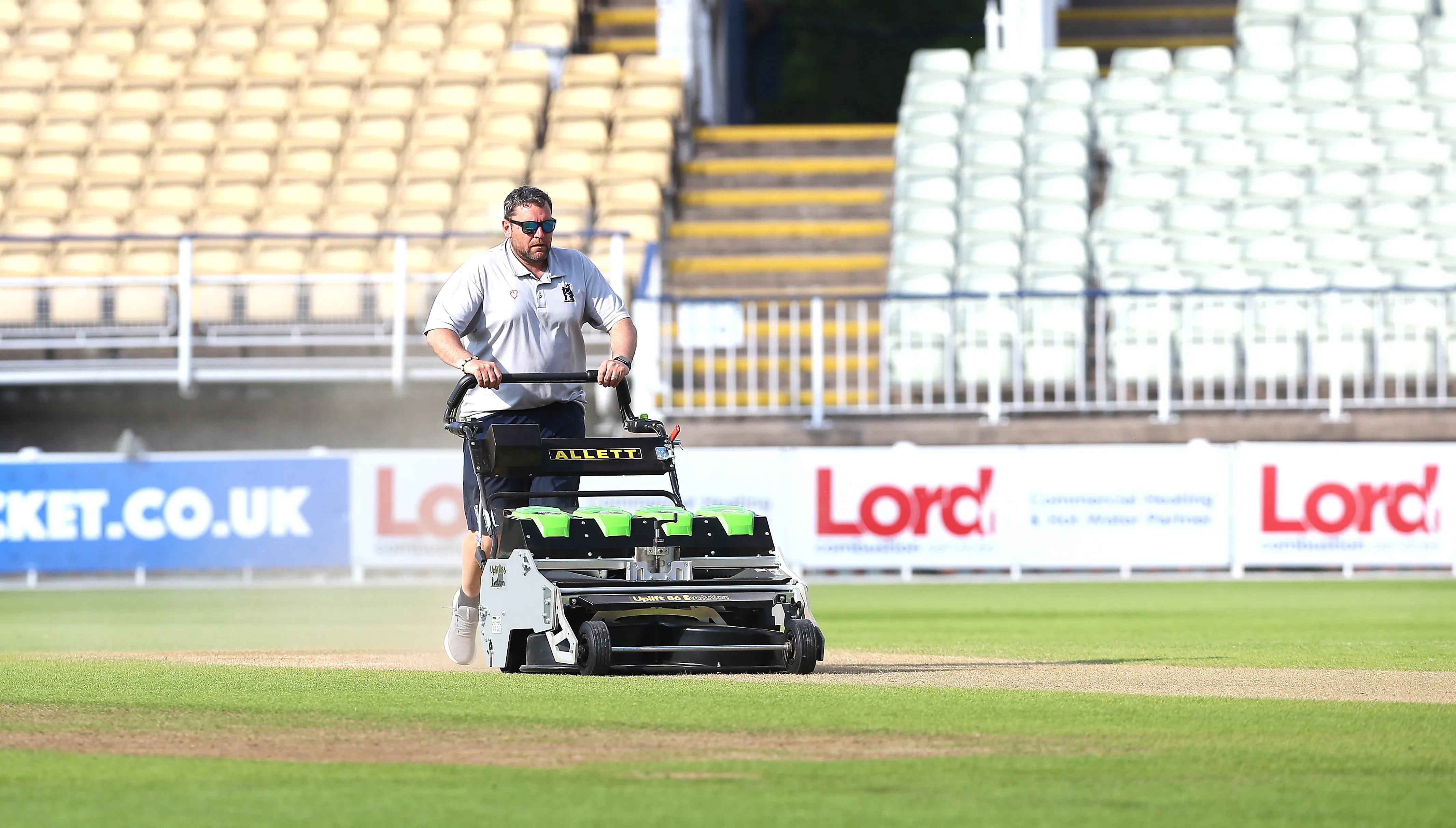 Allett Uplift 86E(UP86E/2) Evolution Stadium Rotary Mower