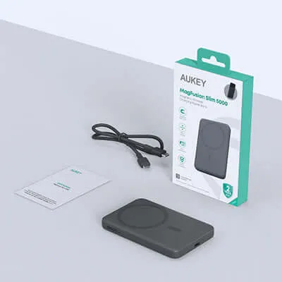 Aukey PB-MS03 MagFusion Slim 5000mAh Magnetic Wireless Power Bank