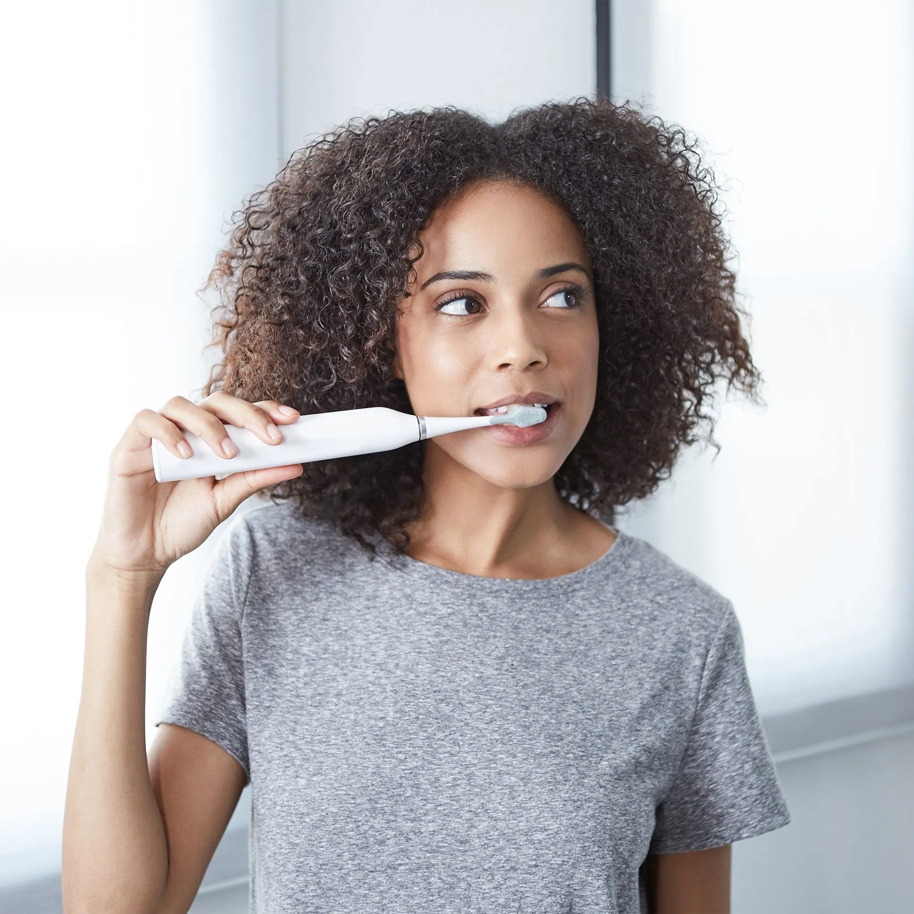 Elite Sonic Toothbrush | with USB Travel Case.