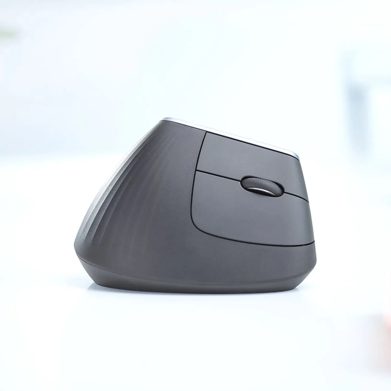 Logitech MX Vertical Advanced Ergonomic mouse