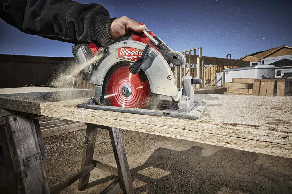 Milwaukee M18 FUEL 7-1/4" Circular Saw, (Tool Only)