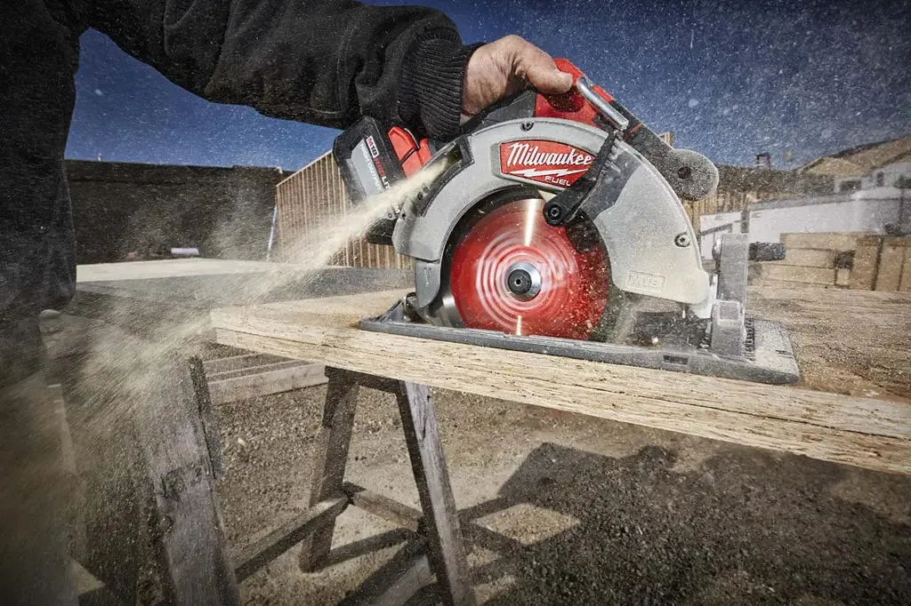 Milwaukee M18 FUEL 7-1/4" Circular Saw, (Tool Only)