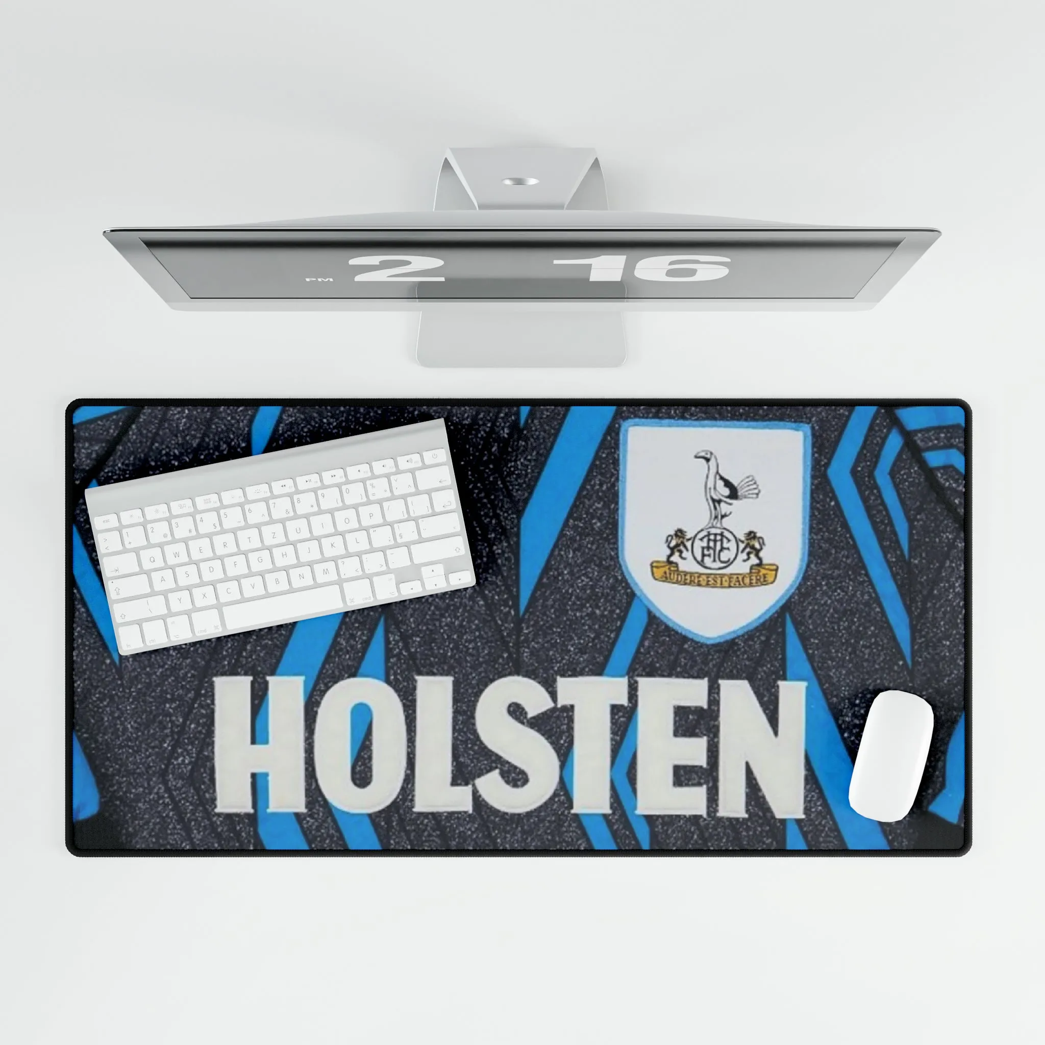 Spurs Retro GK Kit 93/94 - Desk Mat