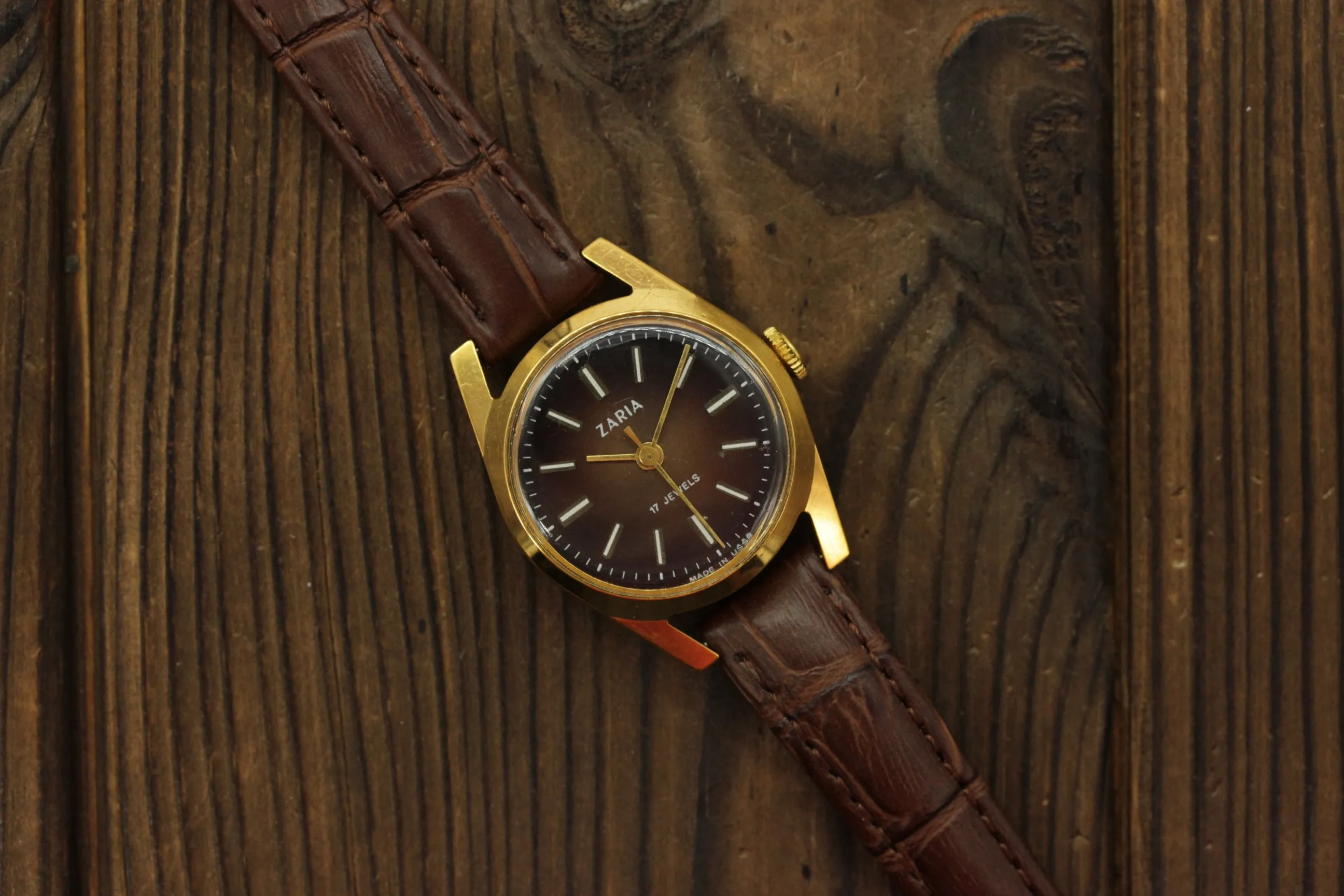 Vintage Soviet womens mechanical watch Zaria